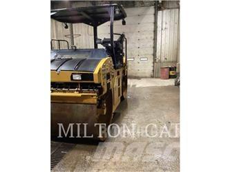 CAT CB13 Erdbauwalzen