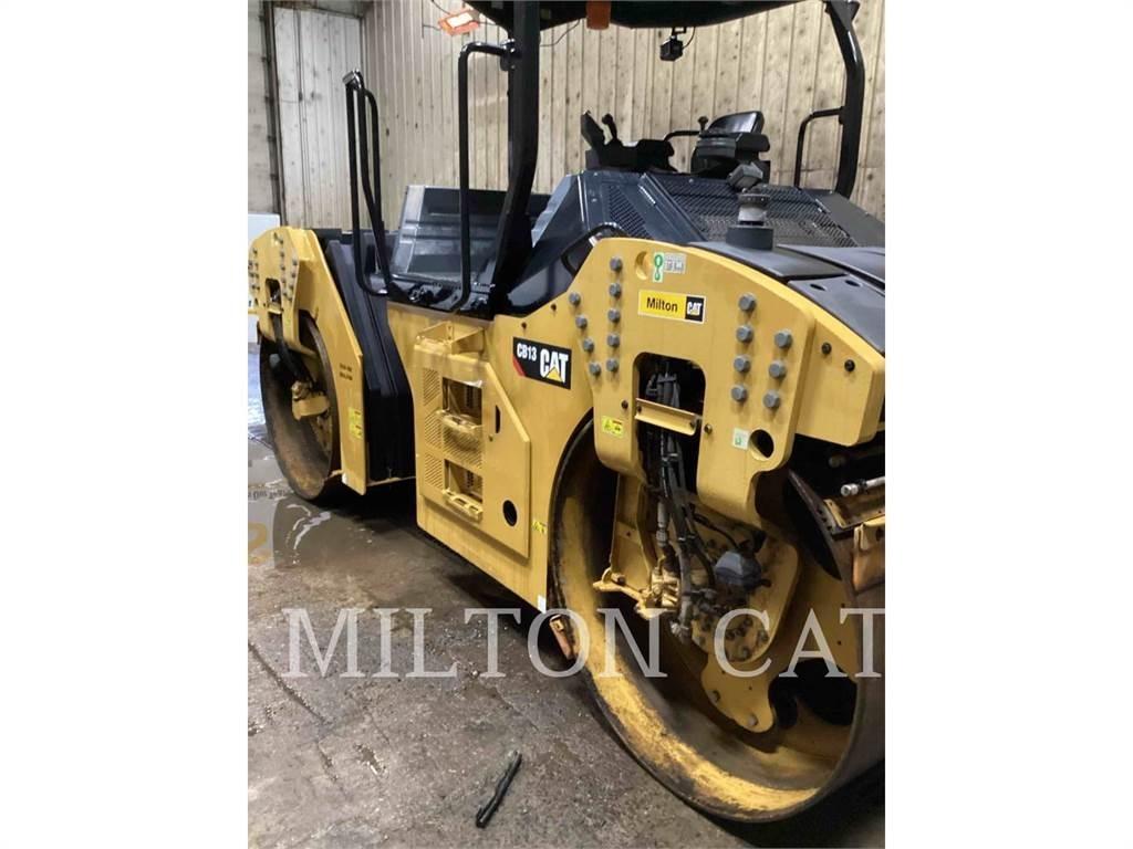 CAT CB13 Tandemwalzen