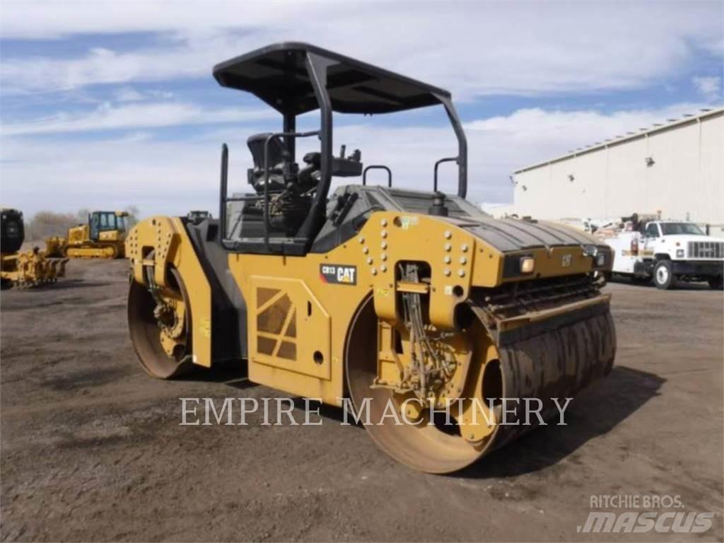 CAT CB13 Tandemwalzen
