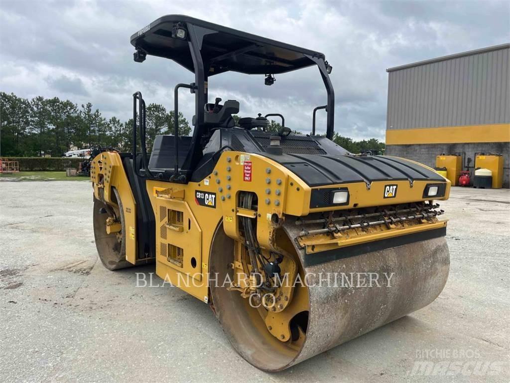 CAT CB13 Tandemwalzen