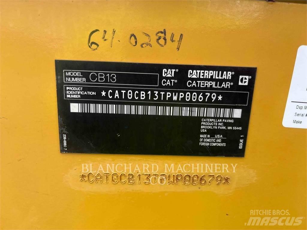 CAT CB13 Tandemwalzen