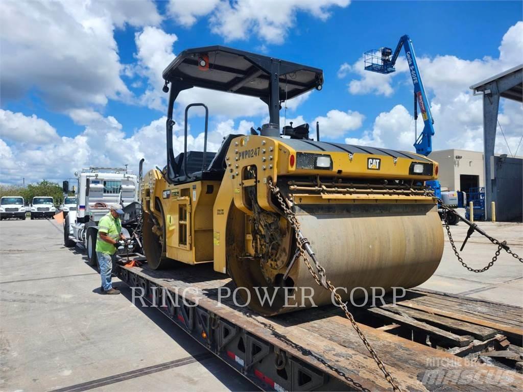 CAT CB13 OSC Tandemwalzen