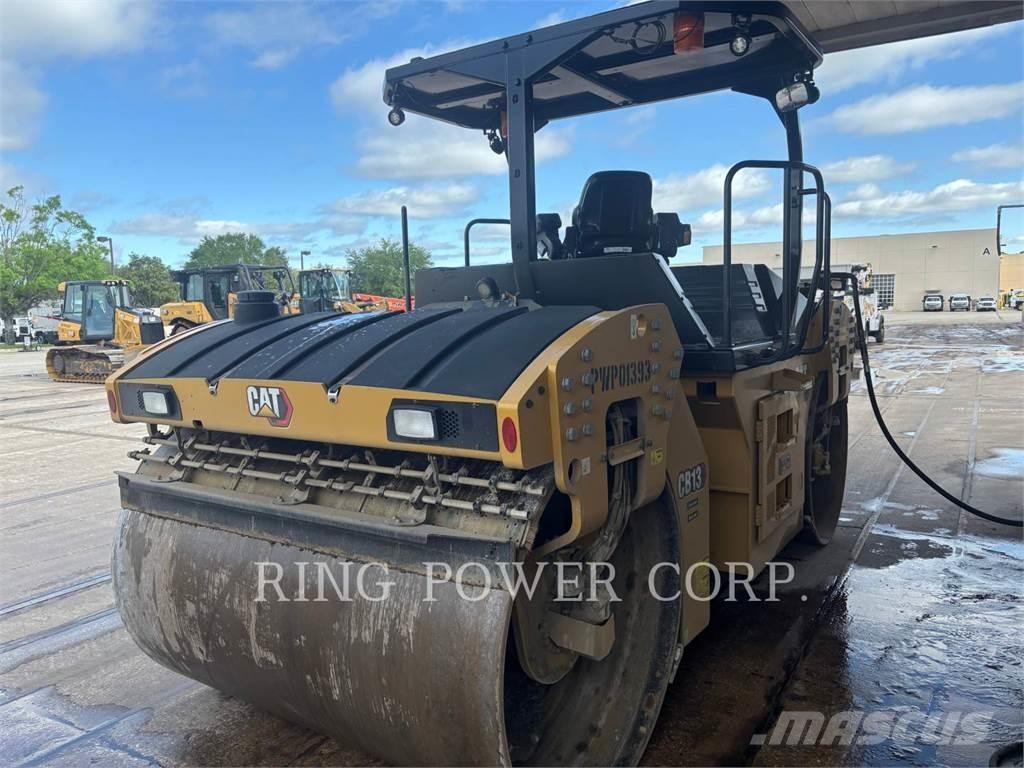 CAT CB13 OSC Tandemwalzen