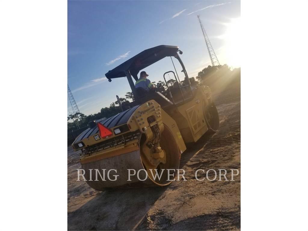 CAT CB13 OSC Tandemwalzen