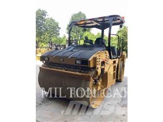 CAT CB15 Tandemwalzen