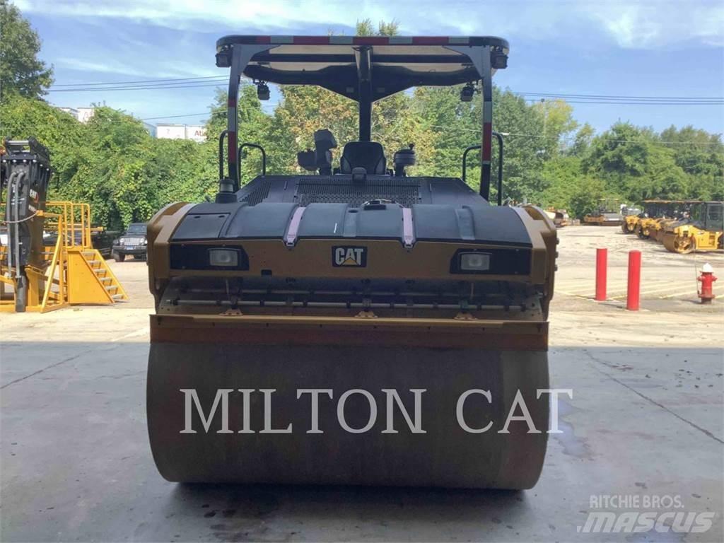 CAT CB15 Tandemwalzen