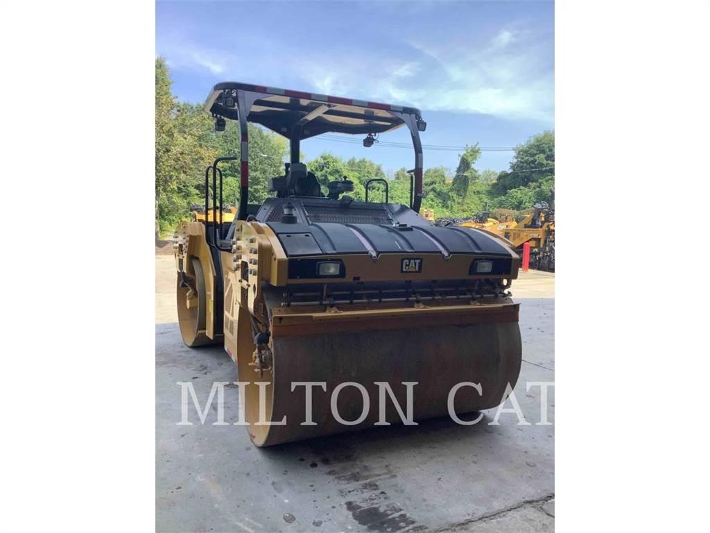 CAT CB15 Tandemwalzen