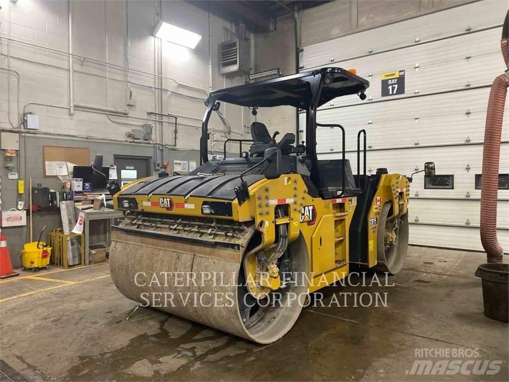 CAT CB15 Tandemwalzen