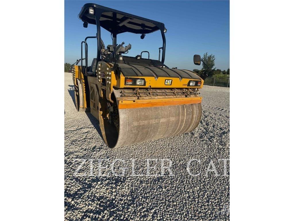 CAT CB15 Erdbauwalzen