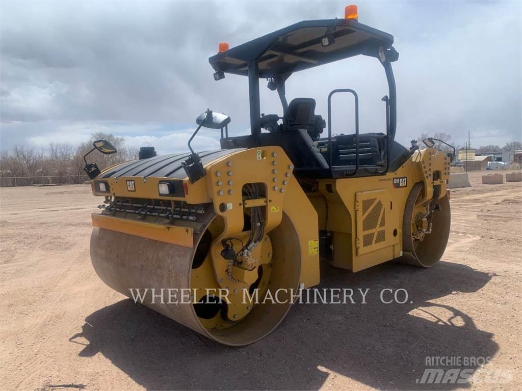 CAT CB15 Tandemwalzen