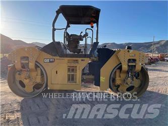 CAT CB15 Tandemwalzen