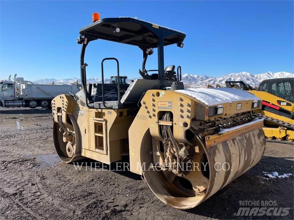 CAT CB15 CW Tandemwalzen