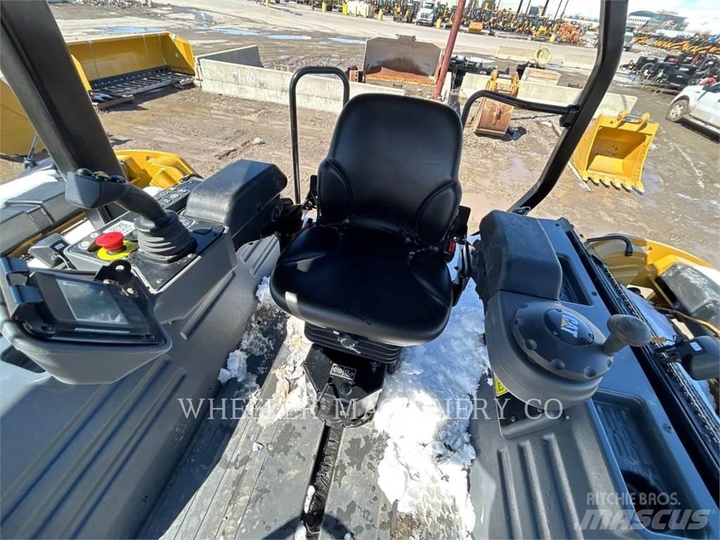 CAT CB15 CW VV Tandemwalzen