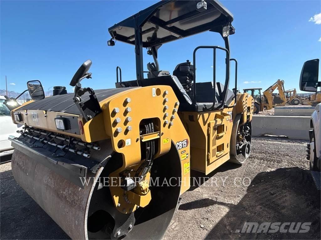 CAT CB15 CW VV Tandemwalzen