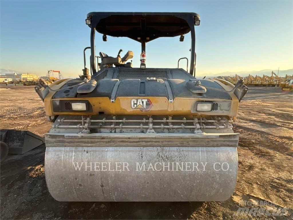 CAT CB15 CW VV Tandemwalzen