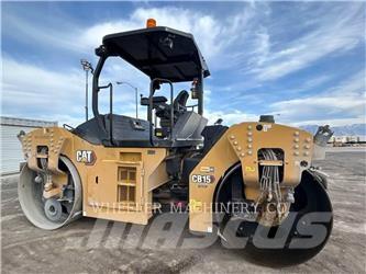 CAT CB15 CW VV Tandemwalzen