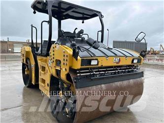 CAT CB15 CW VV Tandemwalzen