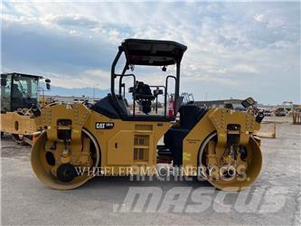 CAT CB15 CW VV Tandemwalzen