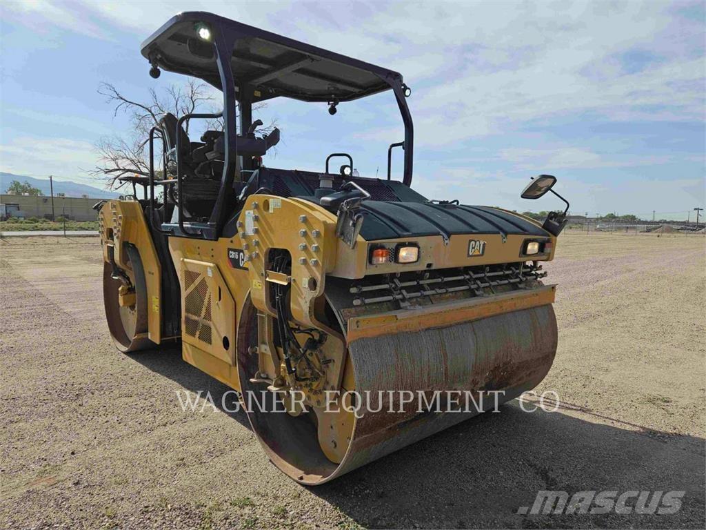 CAT CB16 Strassenfertiger