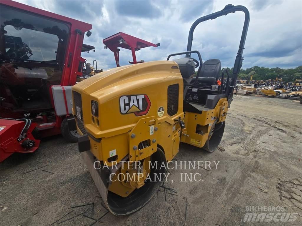 CAT CB2.5 Erdbauwalzen