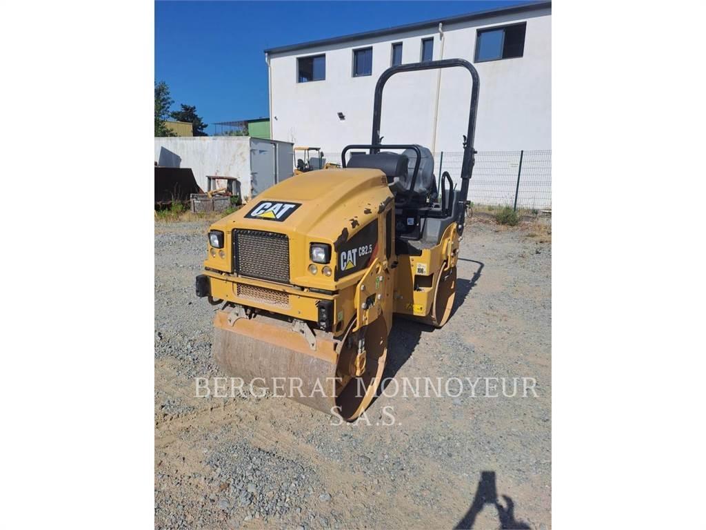 CAT CB2.5 Erdbauwalzen