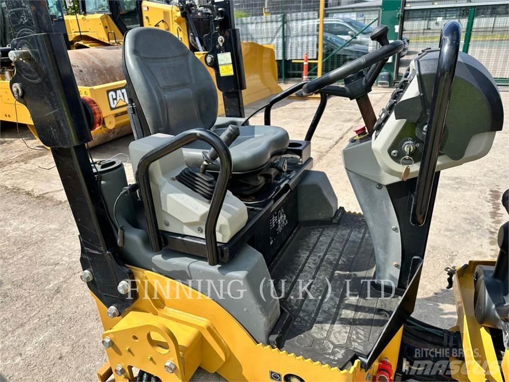 CAT CB2.7 Erdbauwalzen