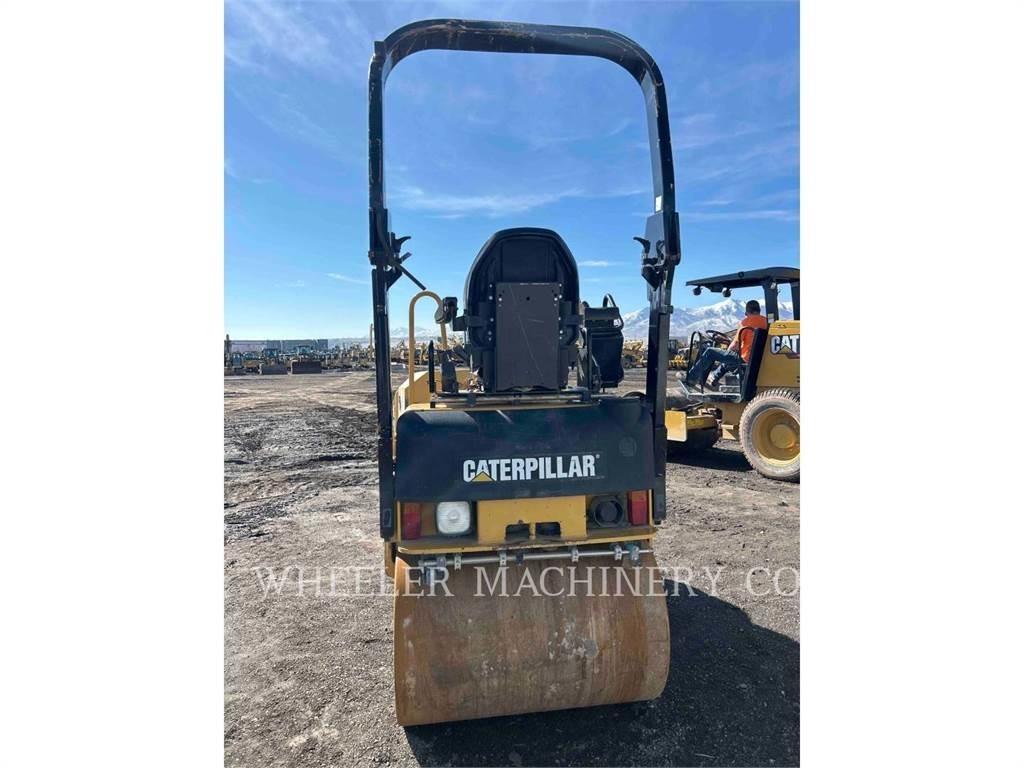 CAT CB22 Bitumen Sprayer