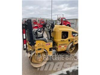 CAT CB24B Tandemwalzen