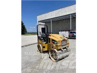 CAT CB34B Tandemwalzen
