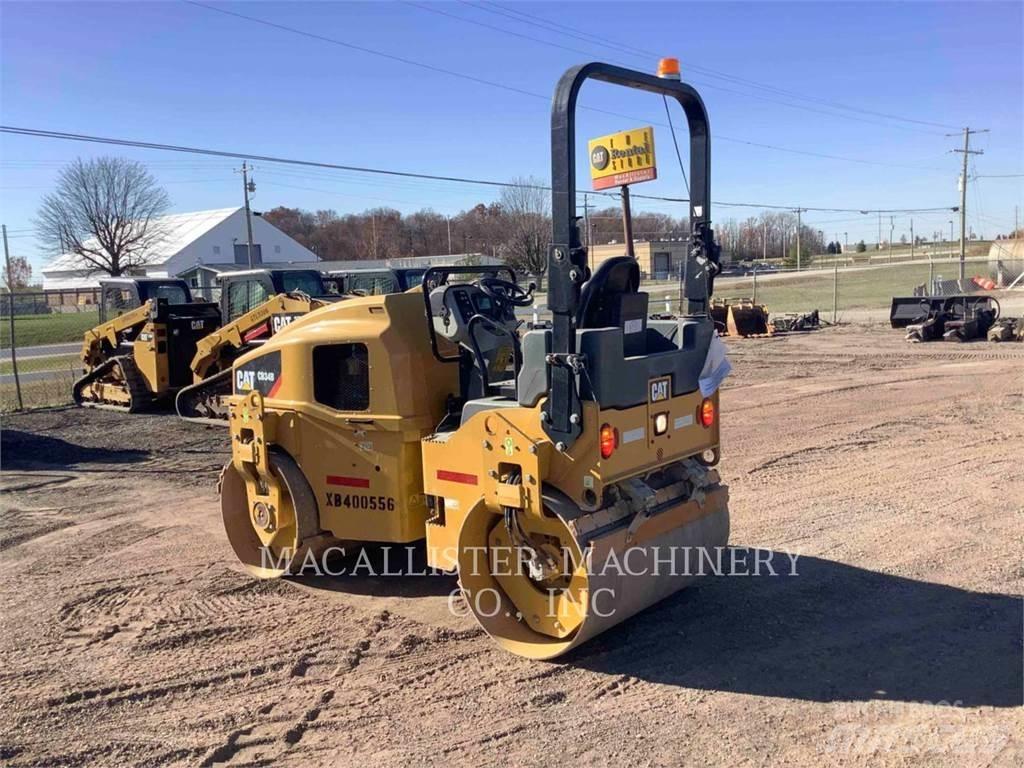 CAT CB34B Tandemwalzen