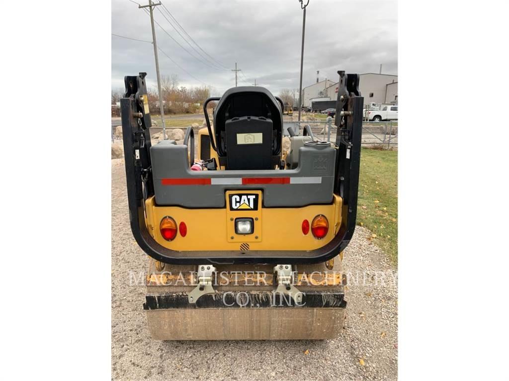 CAT CB34B Tandemwalzen