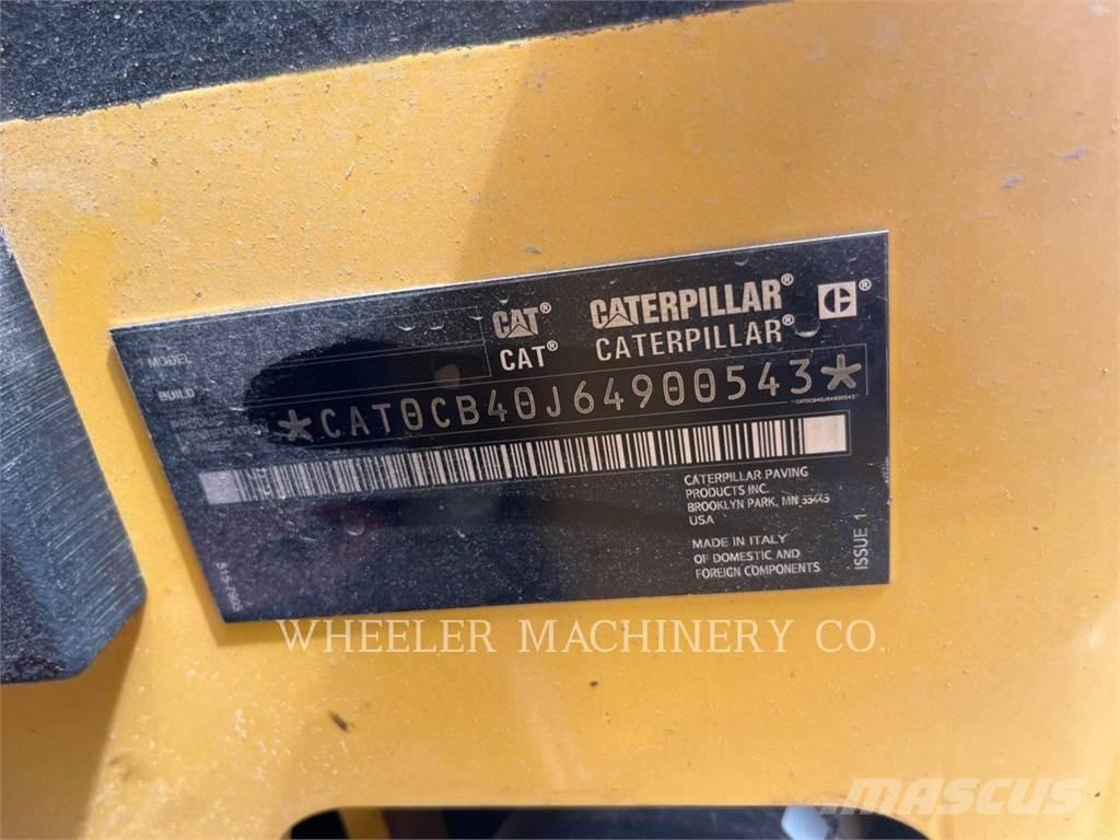 CAT CB4.0 Tandemwalzen