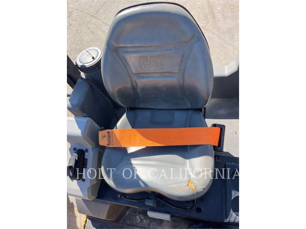 CAT CB4.0 Erdbauwalzen