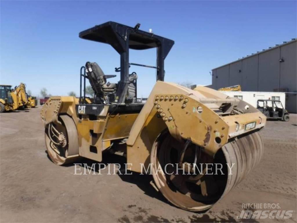 CAT CB64 Tandemwalzen