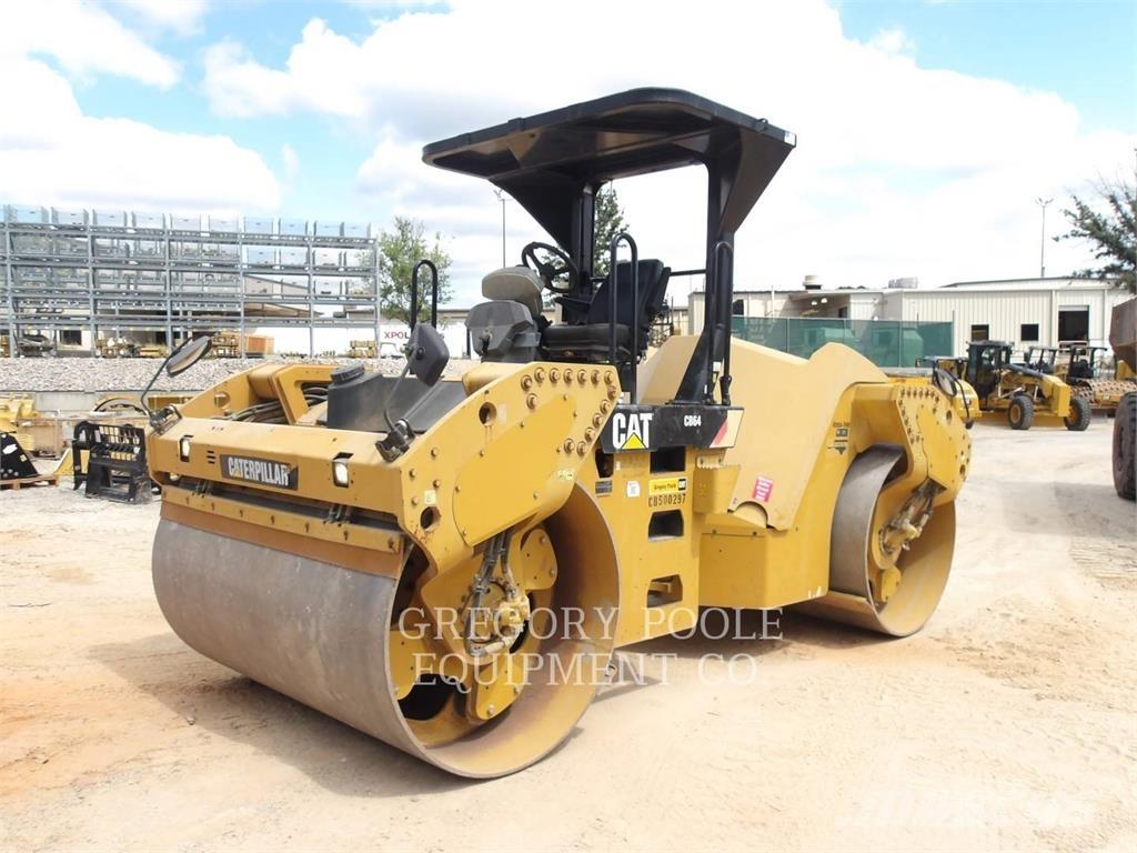 CAT CB64 Tandemwalzen
