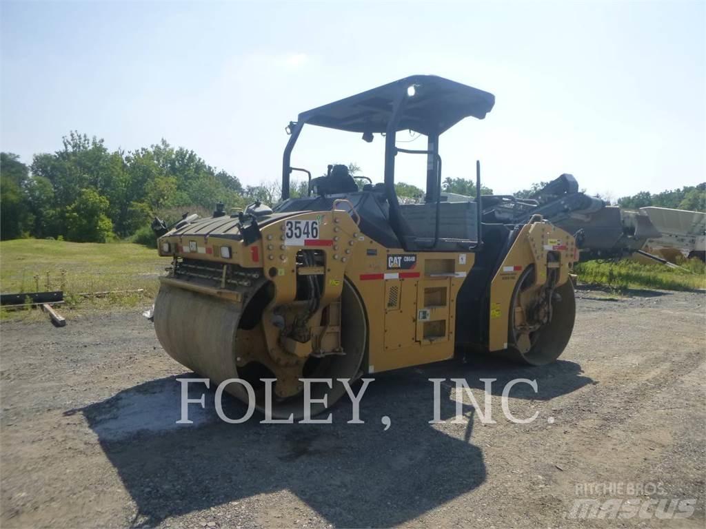 CAT CB64B Tandemwalzen