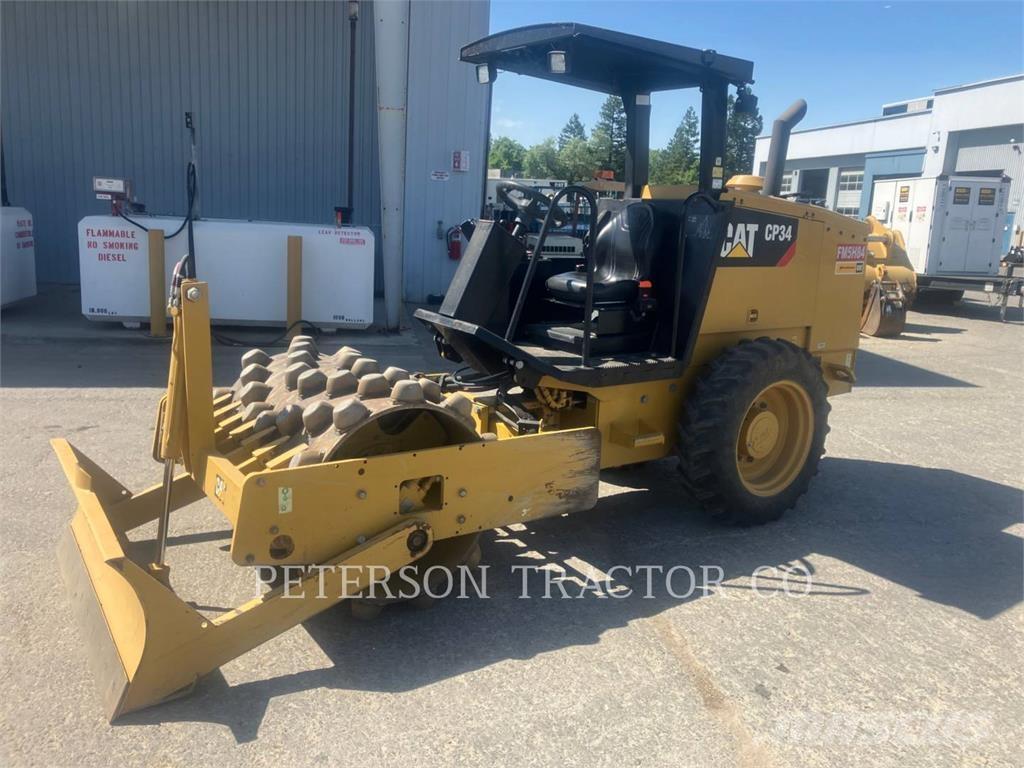 CAT CP34 Strassenfertiger