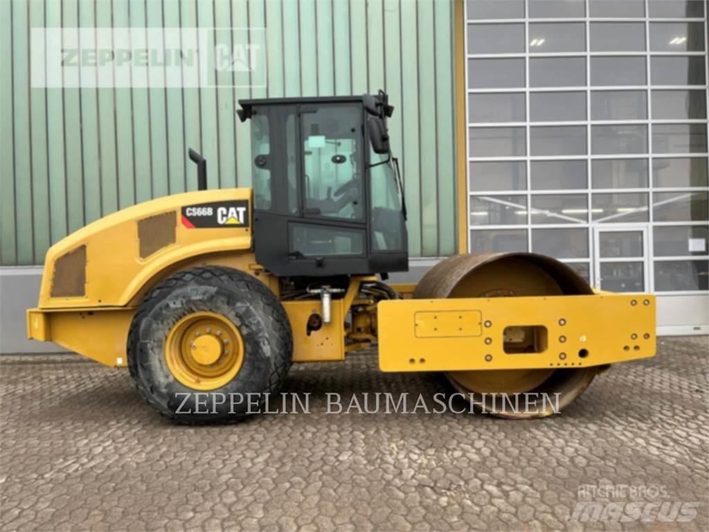 CAT CS66B Erdbauwalzen