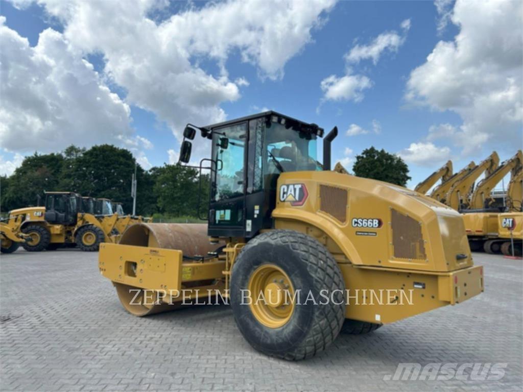 CAT CS66B Erdbauwalzen