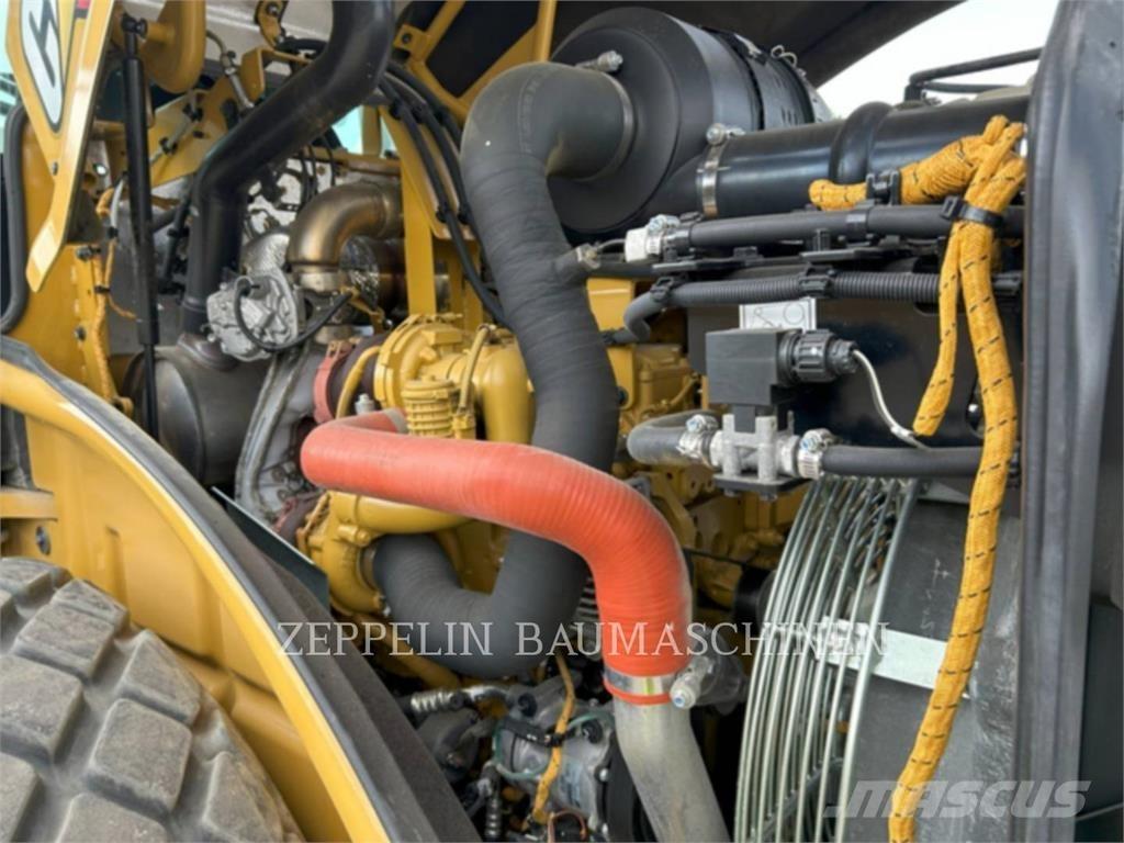 CAT CS66B Erdbauwalzen