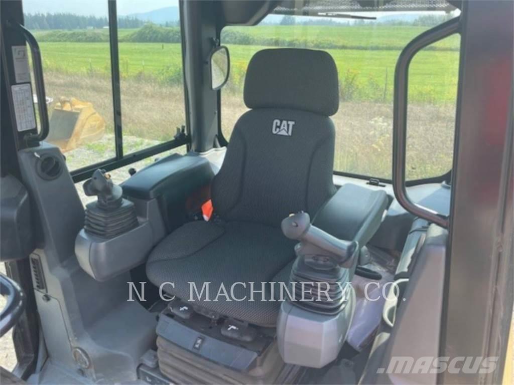 CAT D1 LGPCB Bulldozer