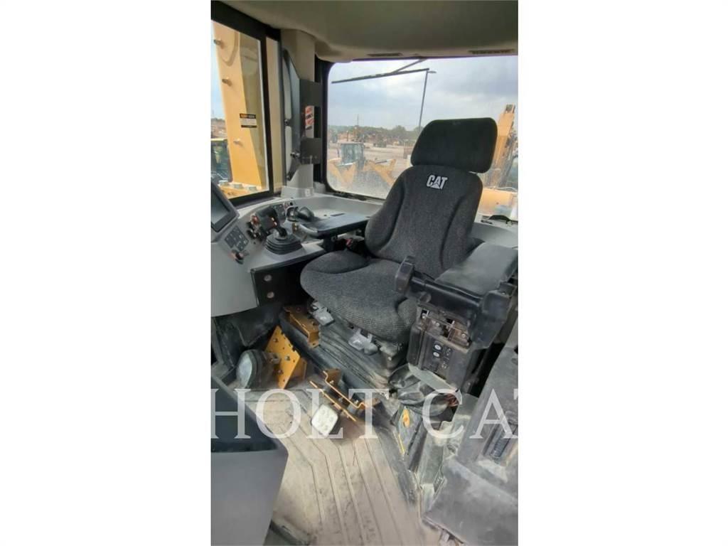 CAT D10T Bulldozer