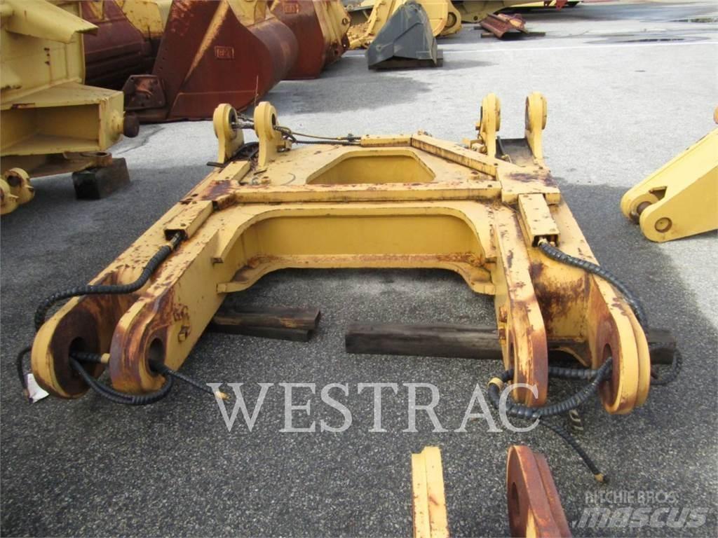 CAT D10T Aufreisser
