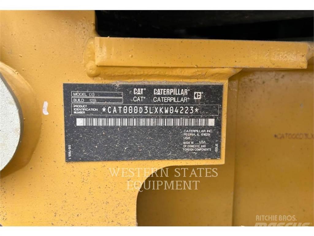 CAT D3 Bulldozer