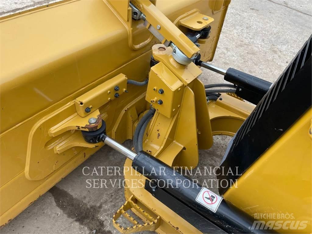 CAT D3 Bulldozer