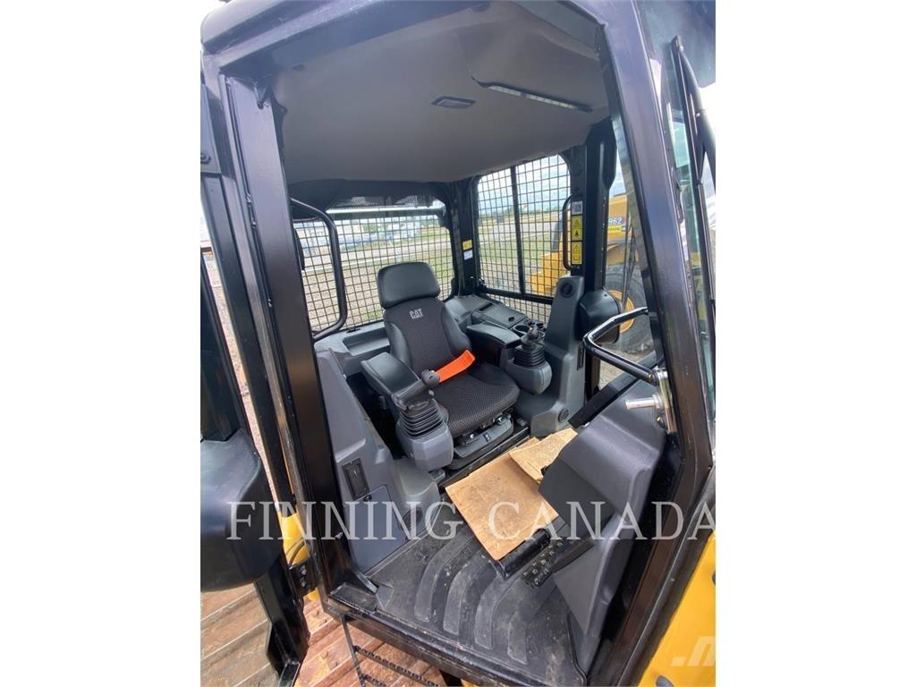 CAT D3-12 Bulldozer