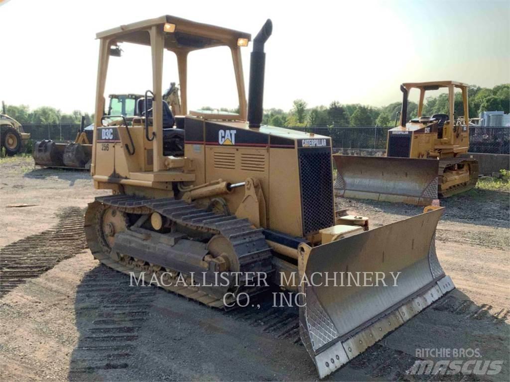 CAT D3CIII Bulldozer