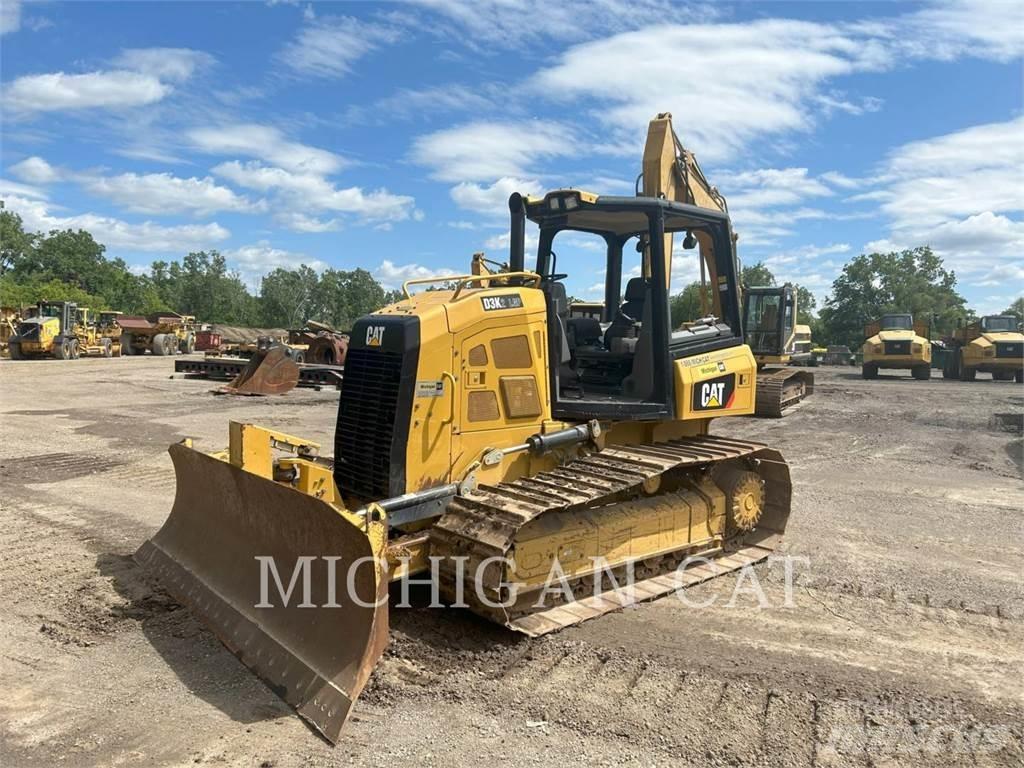 CAT D3K2L 4F Bulldozer