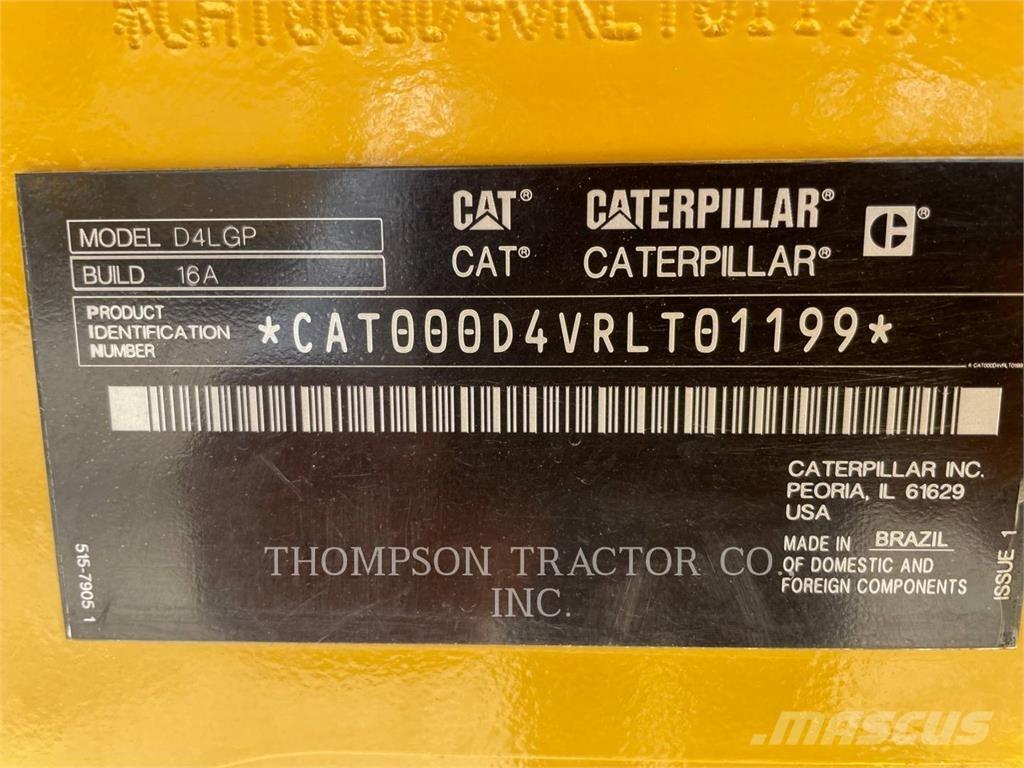 CAT D4 Bulldozer