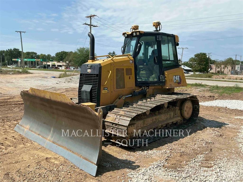 CAT D4 Bulldozer